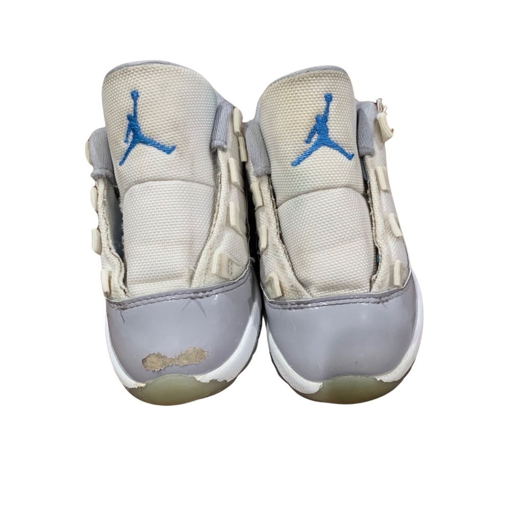 Toddler Air Jordan 11 low cement gray sz 10c